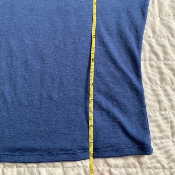 Unbound Women’s Slim Merino Crew Neck T-shirt - Picture 6 of 8